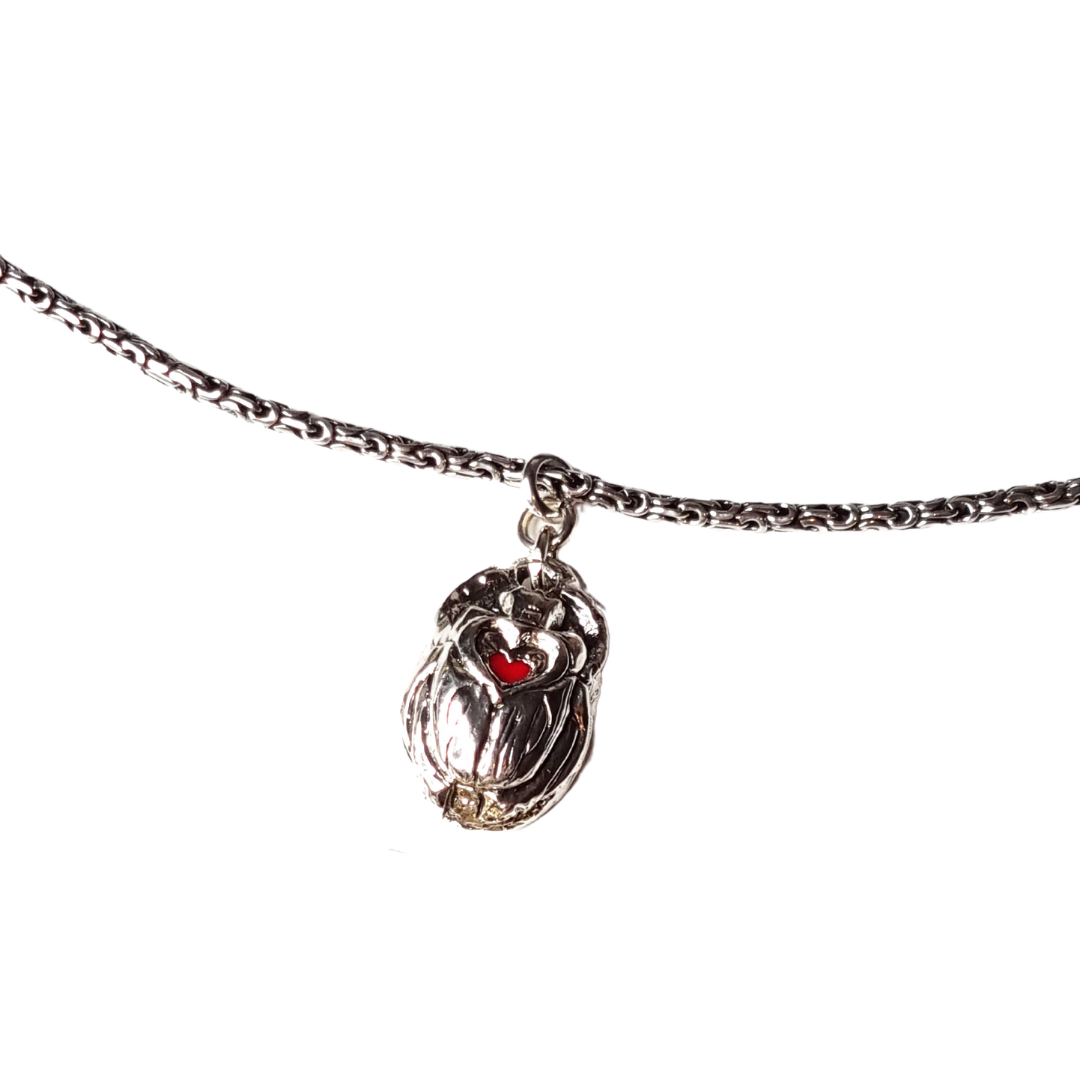 collier scarabée cœur rouge plaqué argent