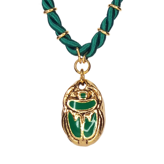 Collier bijoux de créateur à lyon doré à l'or fin 24 carats pendentif scarabée émaillé vert