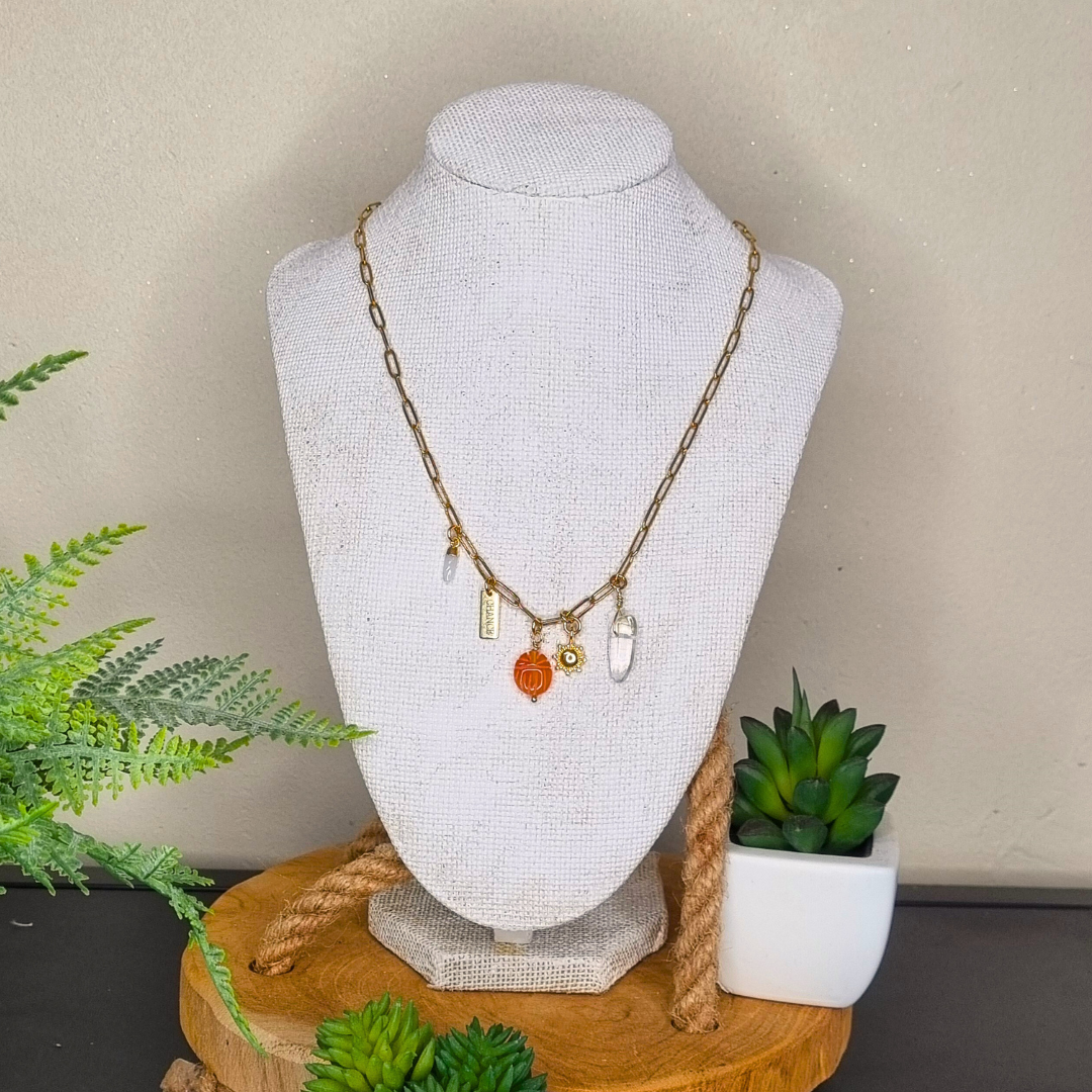 collier-bijoux-acier-inoxydable-scarabee-bijoux-createur-lyon-verger-bijoux-pierre-naturelle-lithotherapie-cornaline