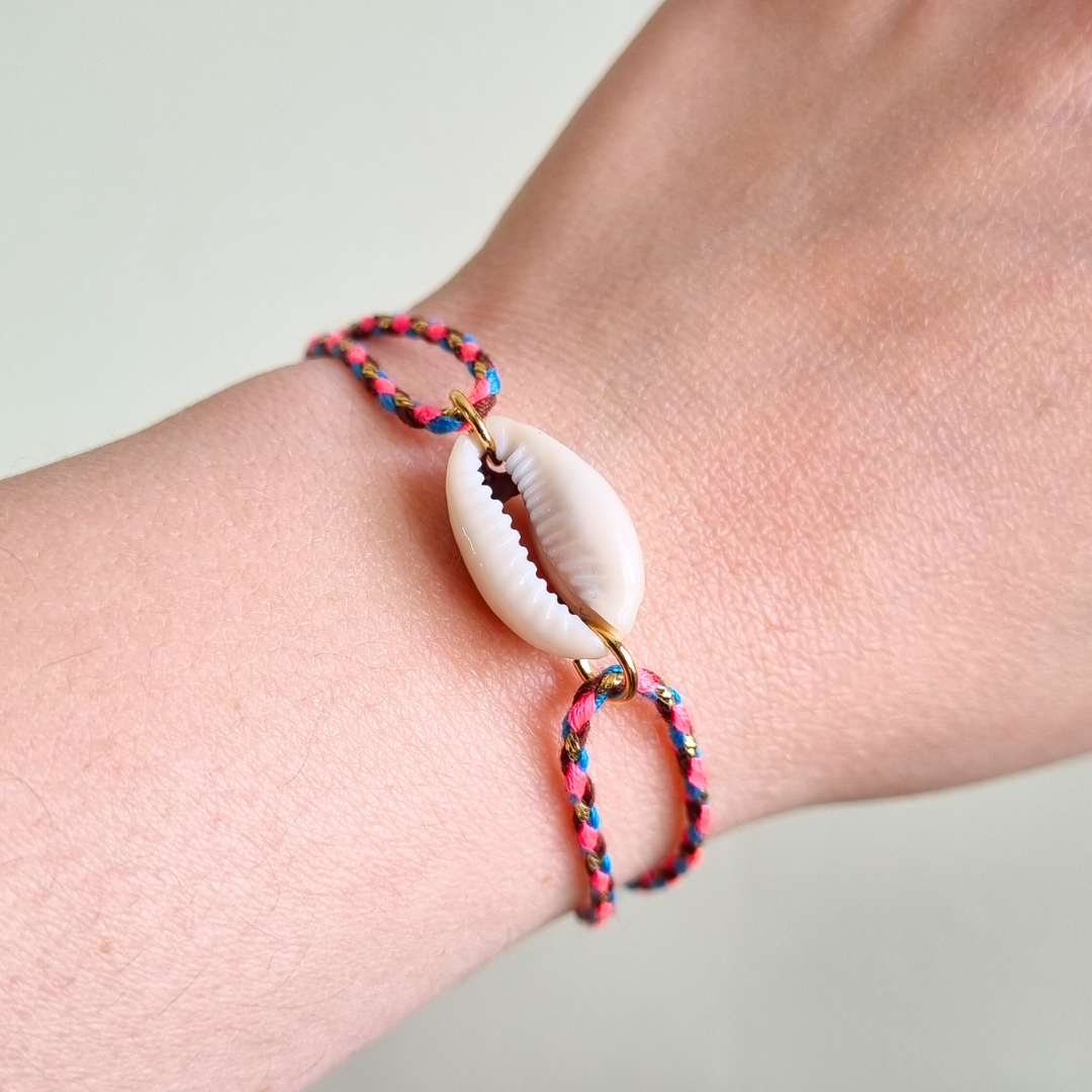 Bracelet cordon coton bleu rose corail coquillage cauri